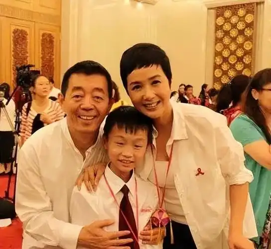 看了蒋雯丽的旧照,才明白:顾长卫王全安为啥相继沦陷,千娇百媚