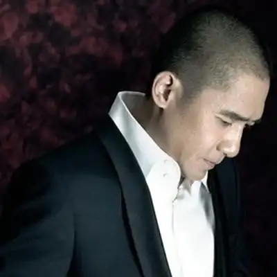 【图】梁朝伟光头照片曝光 盘点娱乐圈明星光头造型