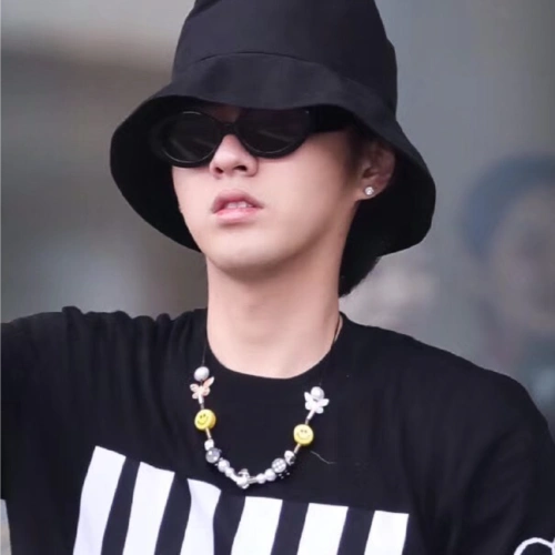 maisonemerald嘻哈evae mob笑脸骰子蝴蝶项链吴亦凡同款asaprocky