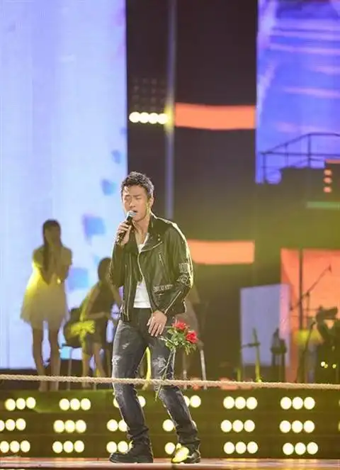 > 搜索"好声音邓超"