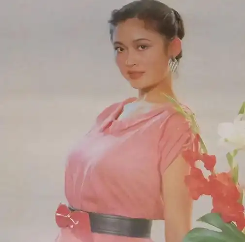 回顾演员盖丽丽25岁成名因一部戏隐退如今56岁幸福美满