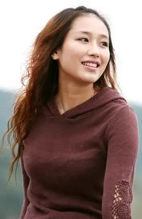 阆中美女侯姝入围电影百花奖