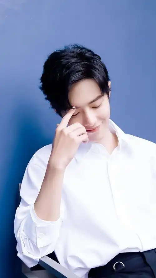 【图片】肖战白衬衫系列 - 知乎