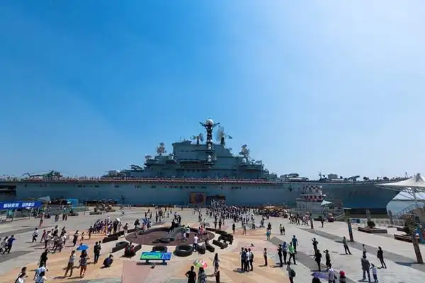 景区说之天津滨海航母主题公园