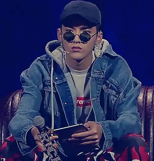 吴亦凡同款中国有嘻哈牛仔衣ulzzang oversize连帽ins牛仔外套潮优惠