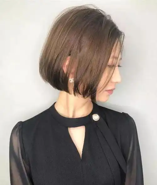 一款经典且永不过时的发型波波头