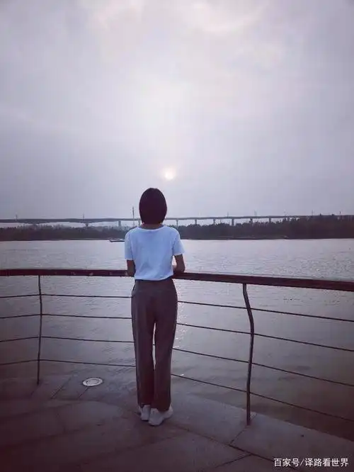 黄昏时分,郑州蝶湖公园