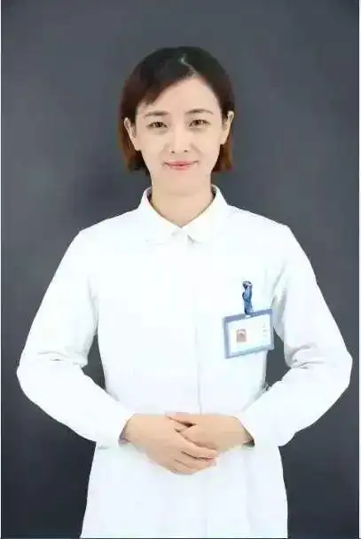 比如说区分护士长和普通护士.