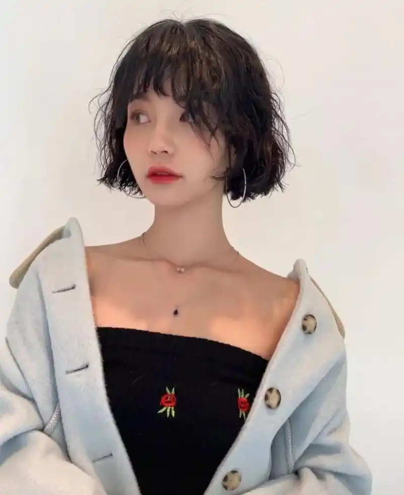 能够脱单的利落的齐耳短发