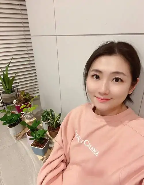 田馥甄生日she同框素颜出镜,20年感情被赞真实,再次合体成愿望_任家萱