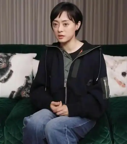 39岁孙俪近照曝光!穿休闲装高调分享育儿经,眼睛怎么越来越凸了