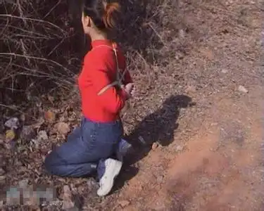 实拍美女死囚枪决全部过程!你绝对没见过.