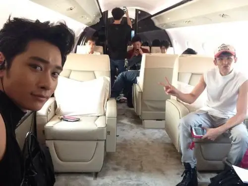 黄灿盛现任女友曝光 黄灿盛给2pm谈柳岩