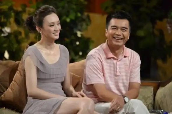 经历四段婚姻,出轨惹前妻犯心脏病,与何晴有一子,现任小他12岁