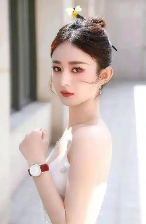 "娱乐第一狗仔"卓伟爆出的惊天大瓜,个个轰动,次次实锤_赵丽颖_成龙