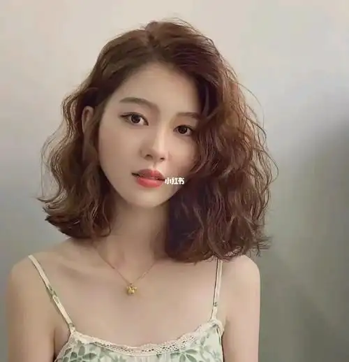 女生烫发发型  #无锡烫发  特别是脸大的女生,烫上麦穗卷之后99