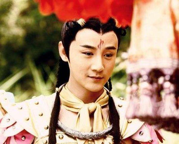 《封神英雄榜》中哪吒出世是第几集?