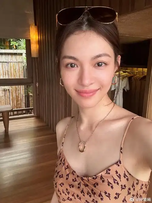 钟楚曦回应粉丝:不会上恋综,呼吁网络理性_腾讯新闻