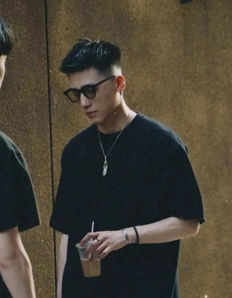 男生帅气立体飞机头#帅哥# #发型