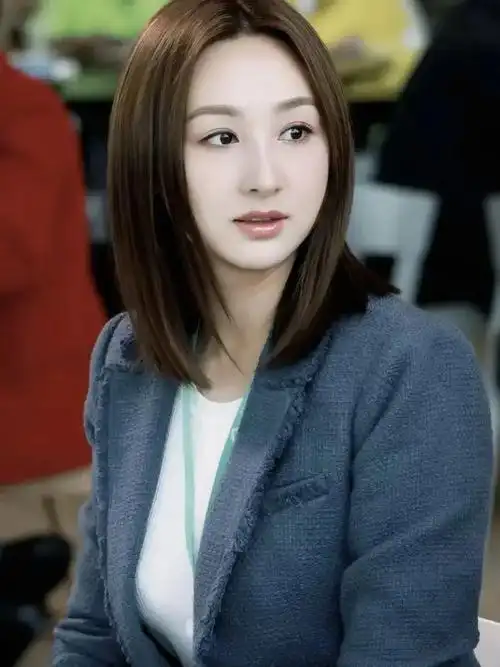 辛芷蕾倪妮钟楚曦美得各有风格姐系时髦太高级了