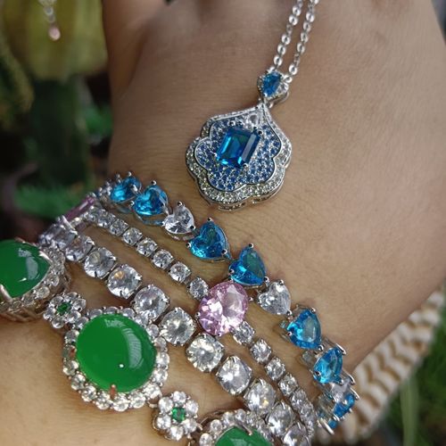 世界珠宝盛宴帕拉伊巴蓝宝石手链精致皇室贵族吊坠套装福利