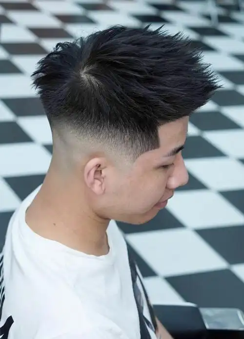 如何剪一头适合自己的美式前刺