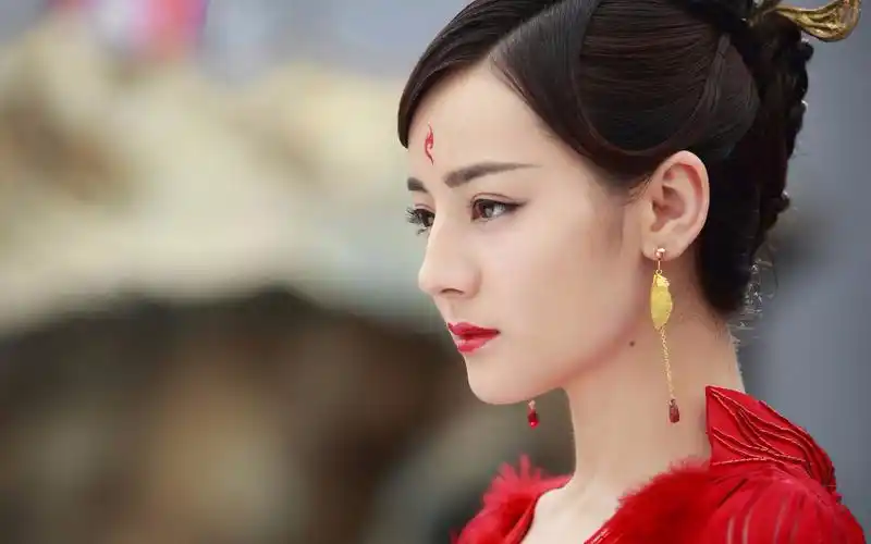 上邪x迪丽热巴x凤九红衣倾城美人垂泪配上上邪更是让人心碎啊