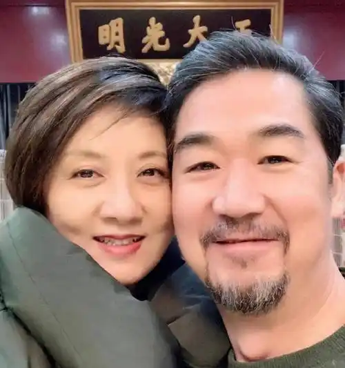 著名演员张国立与前妻分手32年丈夫的责任跟义务不能丢