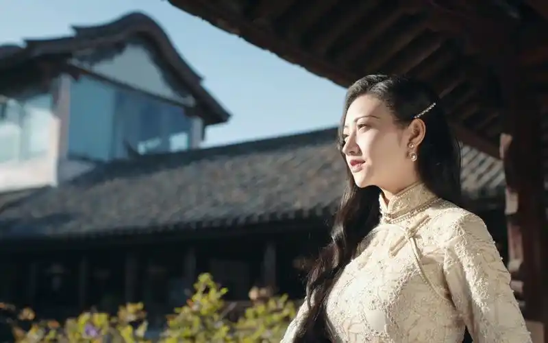 【司藤】延迟追剧--司藤的每一件旗袍都是人间理想型吧_哔哩哔哩_bili