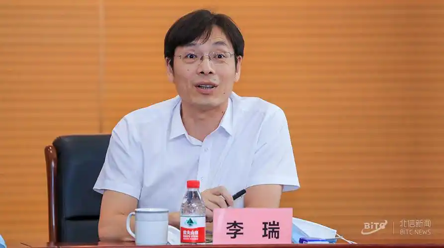 人力资源部总监李瑞讲话