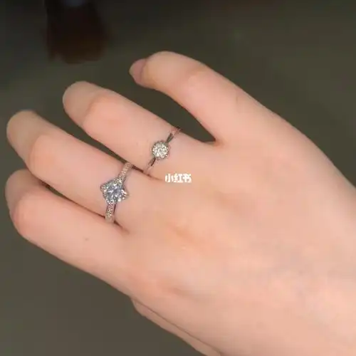 一克拉的钻戒是真的闪