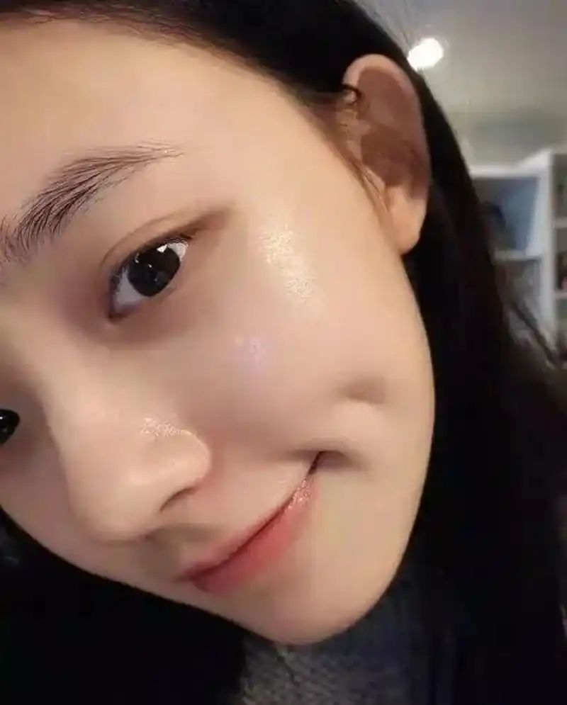 建议女生:想要皮肤水嫩,赶在夏天到来前,提前做好皮肤"补水"