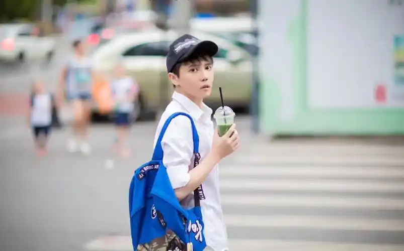 金弦cv天空他一哭我就招架不住了