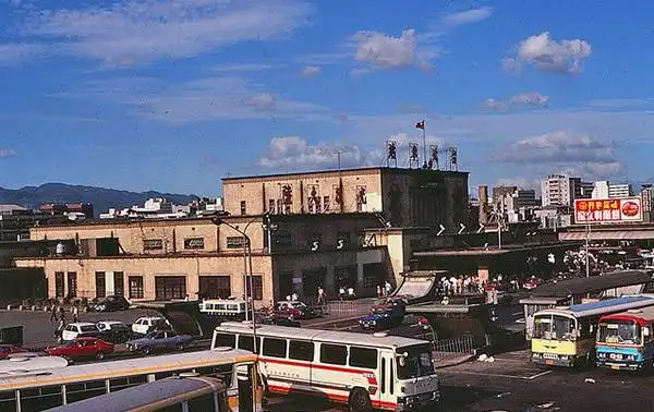 摄影师镜头下1980年的中国台湾老照片