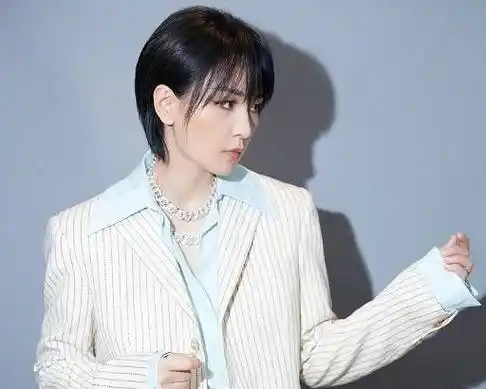 原创35岁周笔畅虽然单身但生活照样过得充实