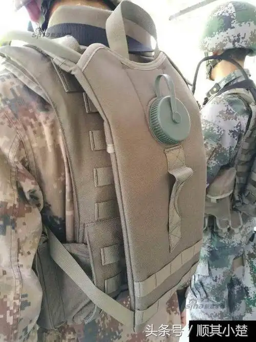 解放军新一代单兵装具亮点颇多!