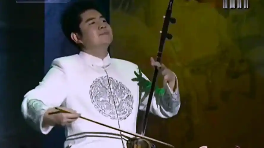 陈军二胡演奏《春绿江南》