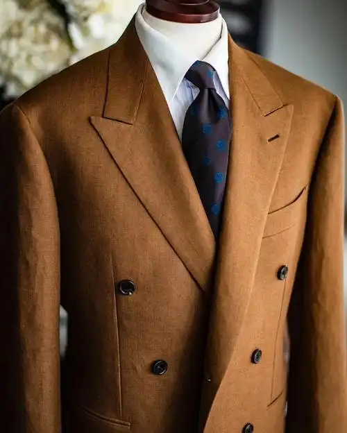 棕色西服的搭配指南_西装