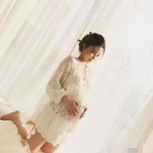 王思聪前任雪梨晒孕肚照将生小baby网红否认和王思聪恋情被点赞