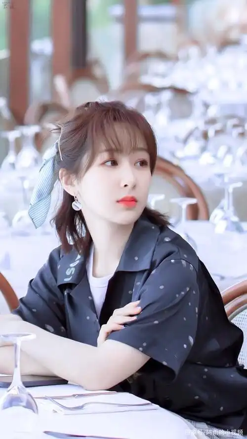 家有儿女的杨紫长大了越来越可爱了