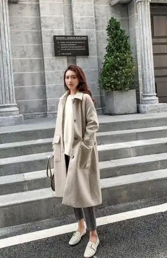 米色大衣搭配乐福鞋