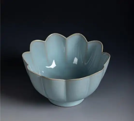 仿宋代汝瓷莲花杯盏