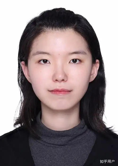 一张证件照,纯素颜.