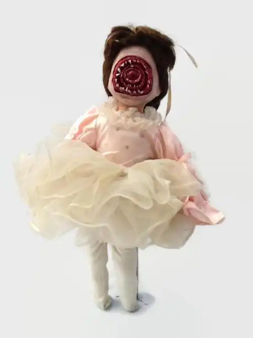 国外搜集的一堆恐怖娃娃照片