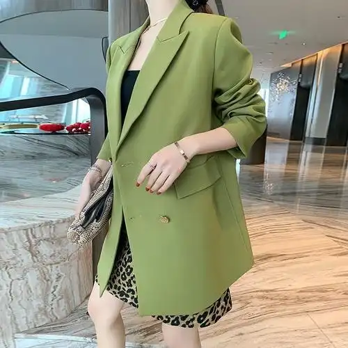 席缤2022春秋新款西装女外套网红范炸街感小众西服上衣潮新款百搭气质