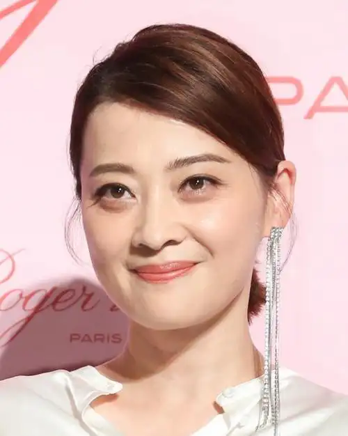 近期明星保养新闻_16位40多岁女明星中,谁的保养最差?-票房剧透网