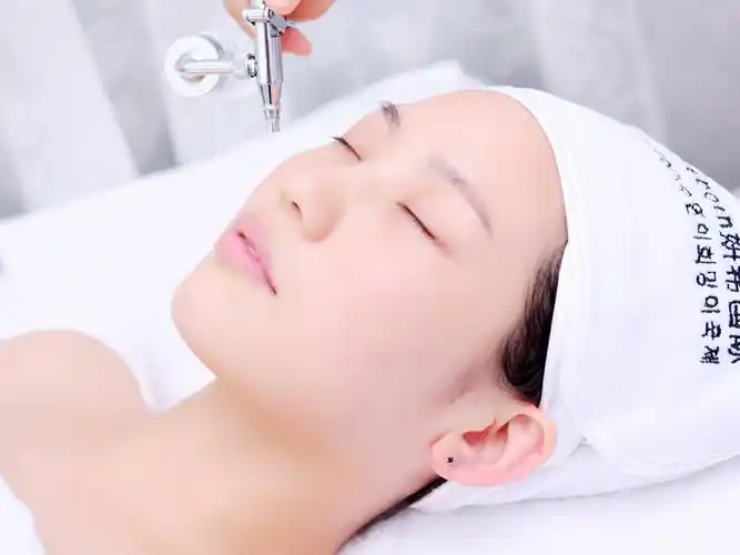 妍希国际韩式皮肤管理 399元脸部护理3选1免费送