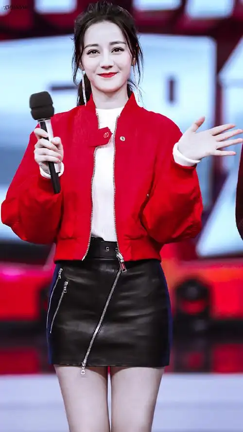 迪丽热巴快本壁纸