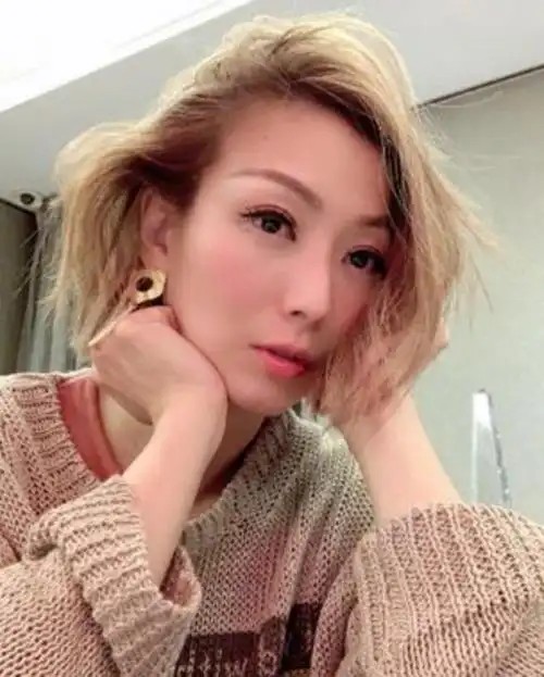 出轨门多年后郑秀文的决定堪称人间清醒