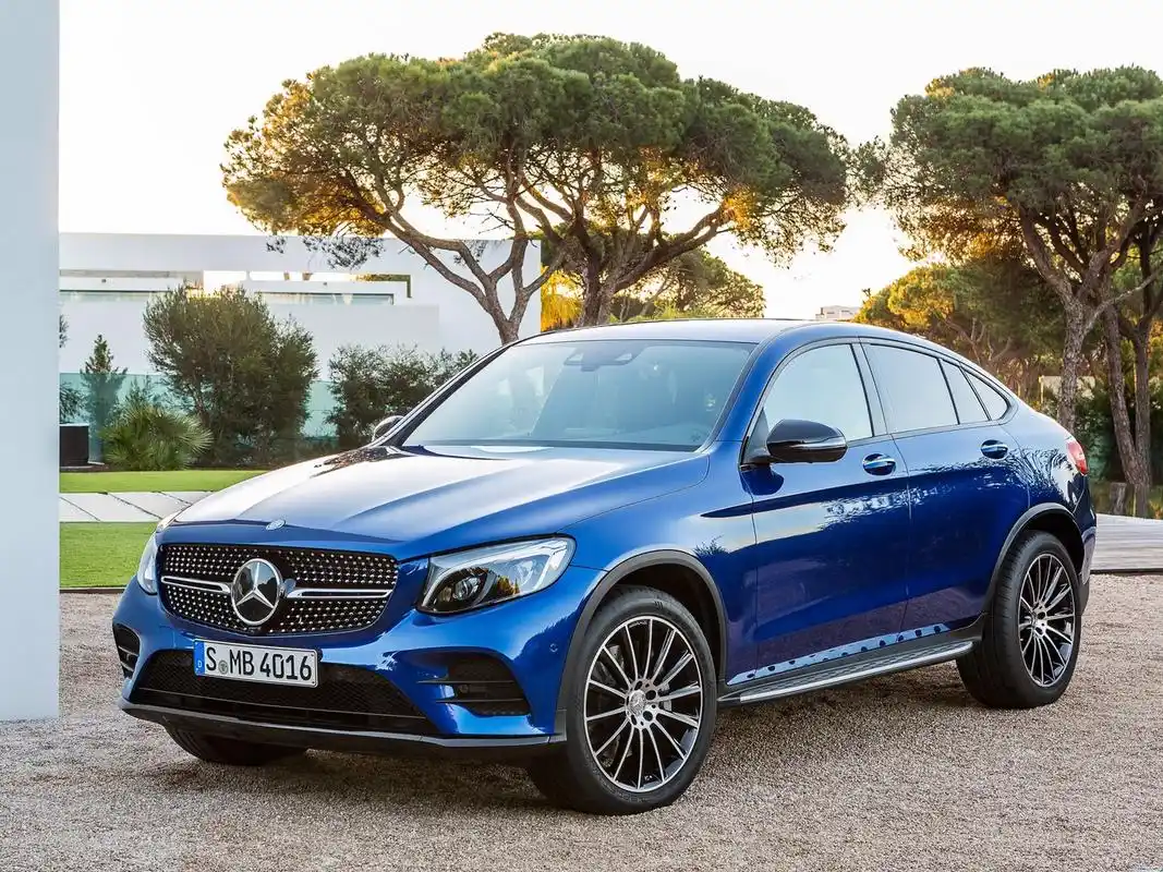 奔驰glc系列汽车图片桌面壁纸